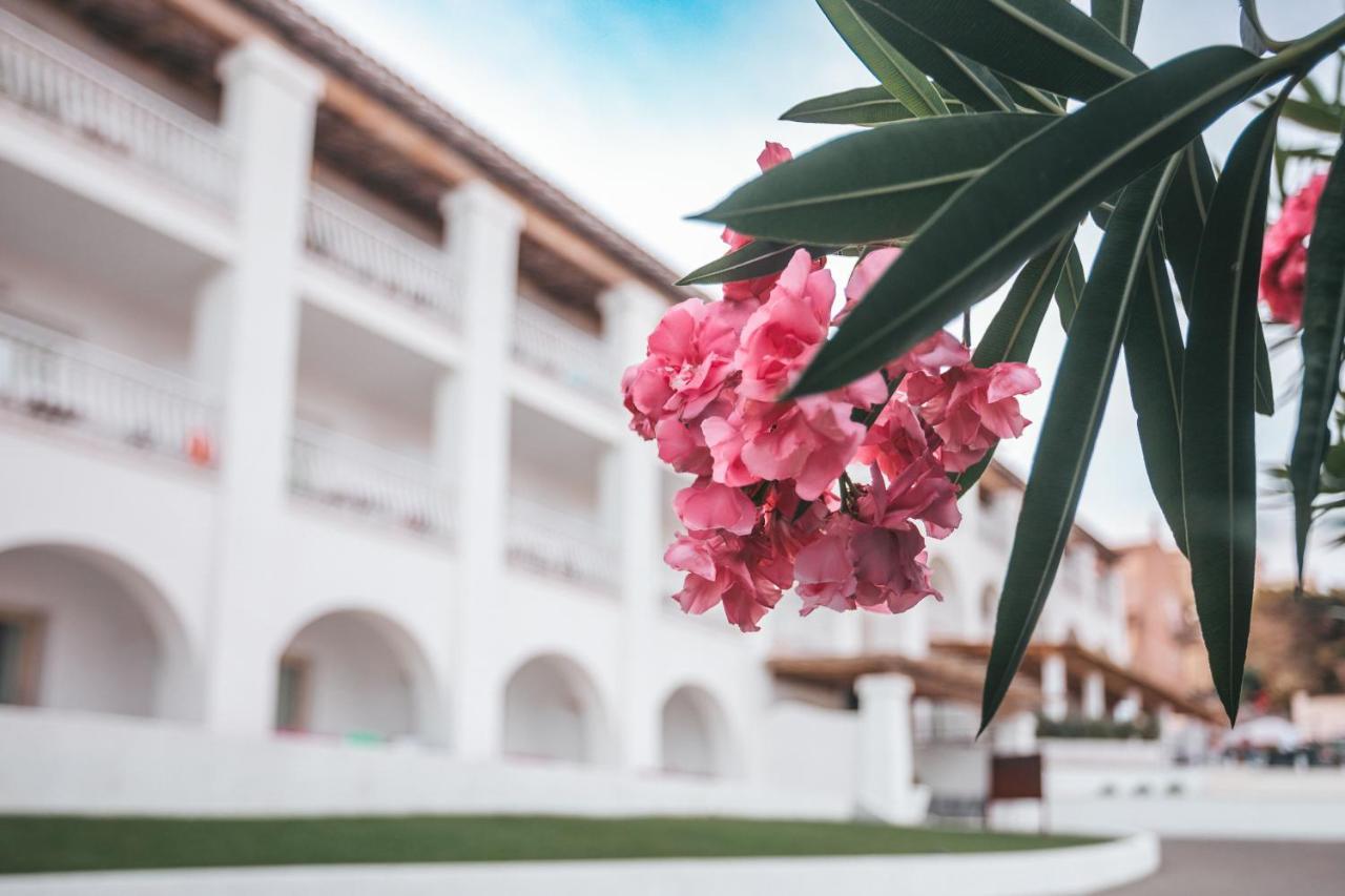 Hotel Moresco サンタ・テレーザ・ガッルーラ エクステリア 写真