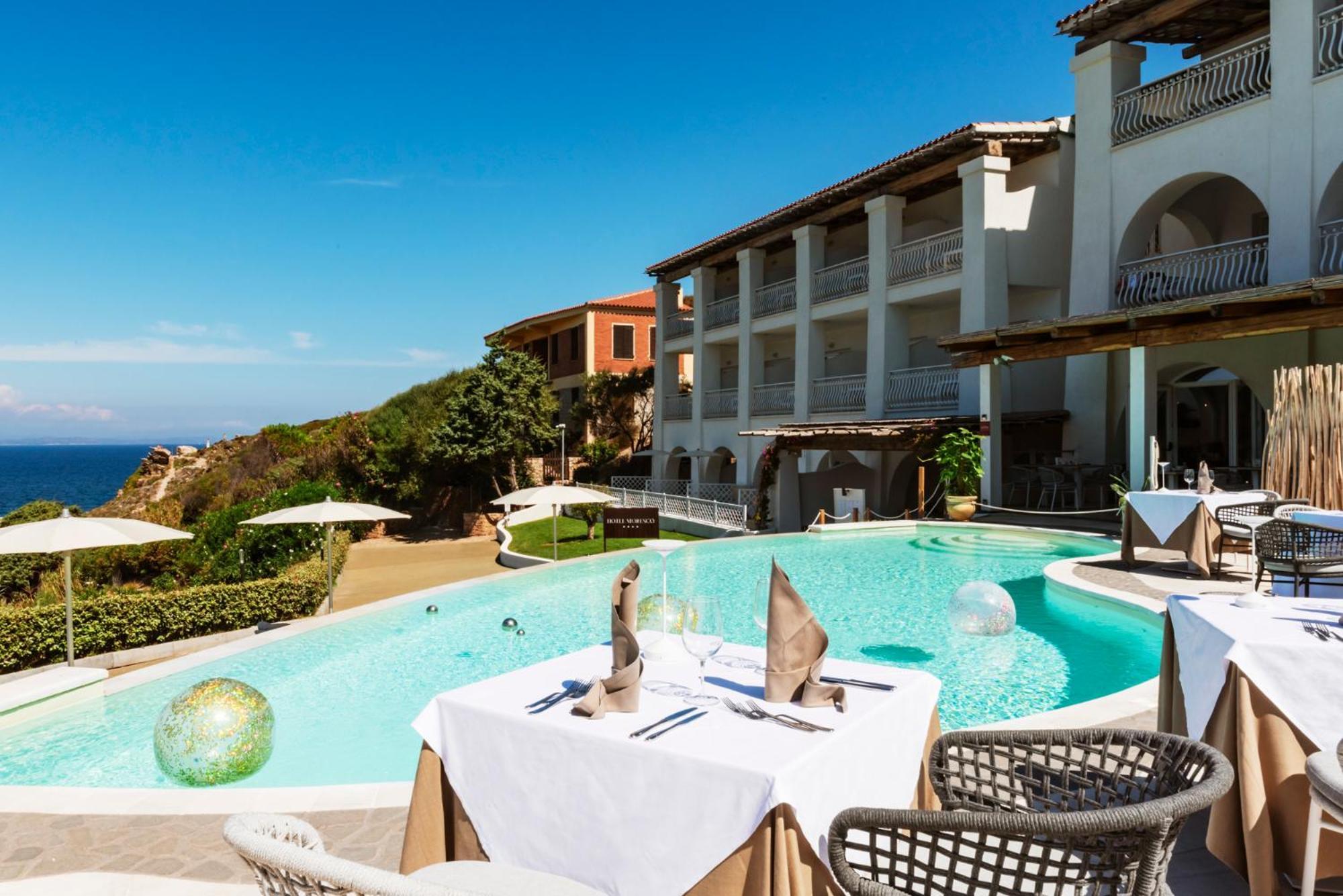 Hotel Moresco サンタ・テレーザ・ガッルーラ エクステリア 写真